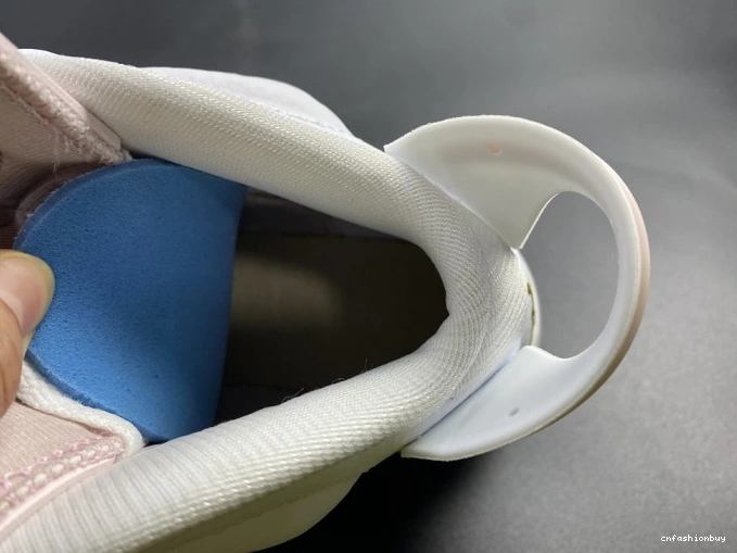 6 DH9696-100 Retro (W) Jordan Air Gold Hoops 1103